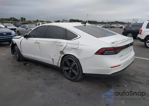 2024 Honda Accord Hybrid Sport z USA, uszkodzony, nr VIN 1HGCY2F56RA081826